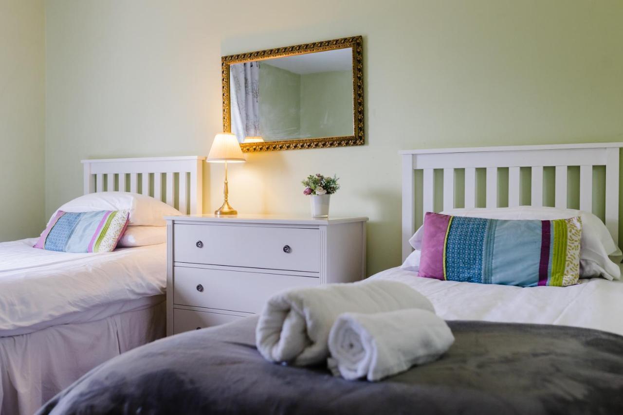 May Tree Cottage Manorbier 5 Mins From The Beach Sleeps 4 Esterno foto
