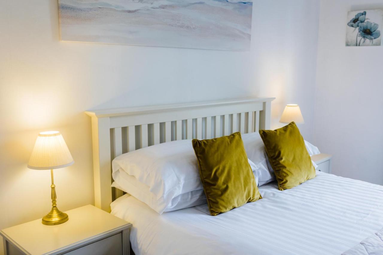 May Tree Cottage Manorbier 5 Mins From The Beach Sleeps 4 Esterno foto