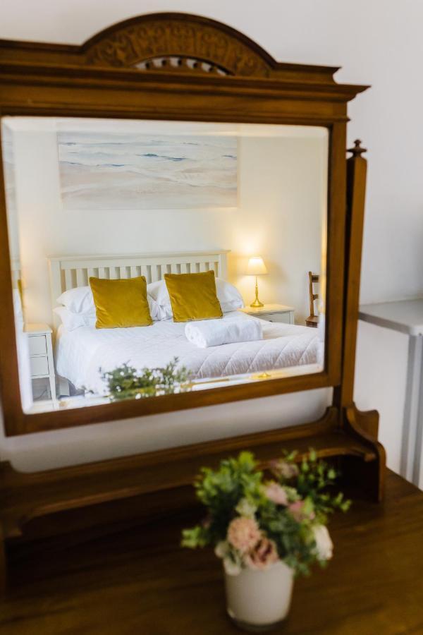May Tree Cottage Manorbier 5 Mins From The Beach Sleeps 4 Esterno foto