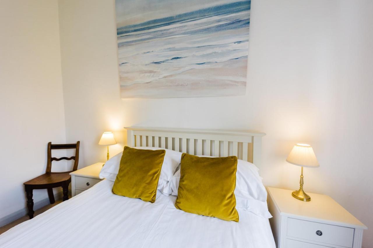 May Tree Cottage Manorbier 5 Mins From The Beach Sleeps 4 Esterno foto