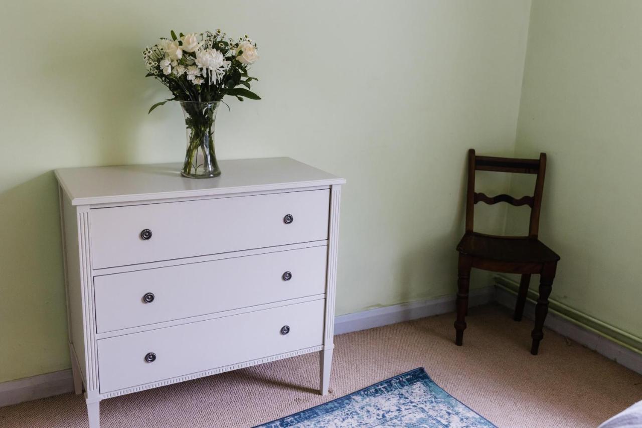 May Tree Cottage Manorbier 5 Mins From The Beach Sleeps 4 Esterno foto